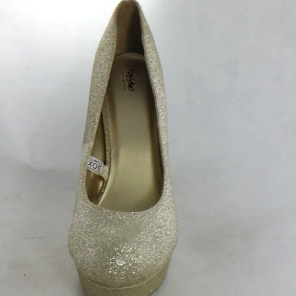 MOSSIMO Supply Co Gold Glitter Platform Pumps Sz 9.5 US Women - Picture 2 of 8